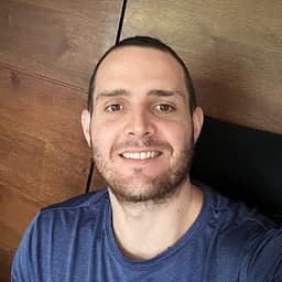 Daniel (@ducobotero)